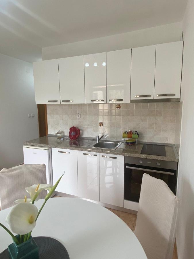 Studio Apartment Novak Cilipi Ngoại thất bức ảnh
